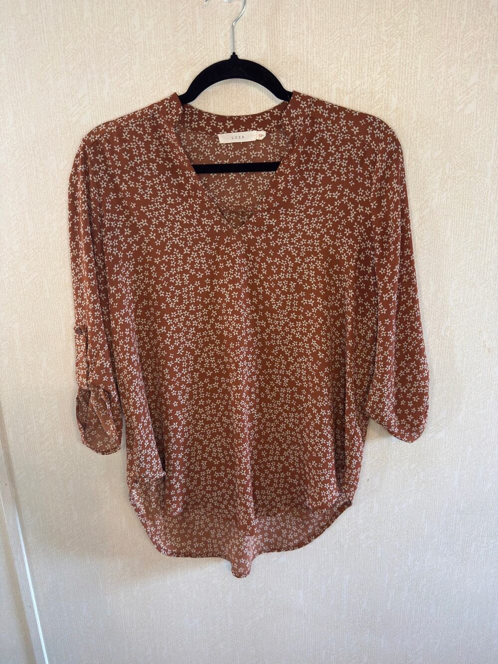 Lush Small Rust Brown Ditsy Floral V Neck Blouse 3/4 Sleeve Boho Top